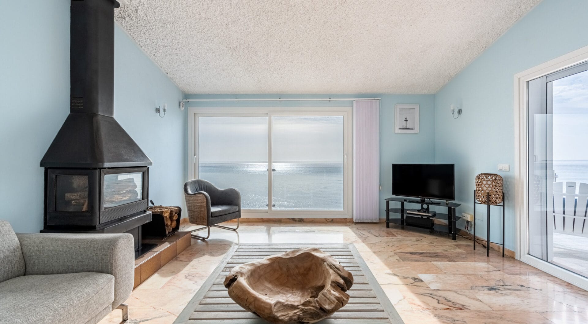 Exclusive Frontline Beach House in Arena Beach, Estepona
