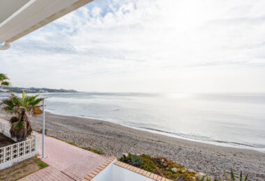 Exclusive Frontline Beach House in Arena Beach, Estepona
