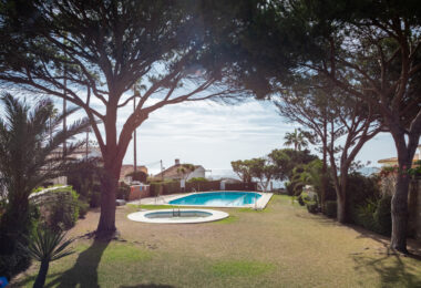Exclusive Frontline Beach House in Arena Beach, Estepona