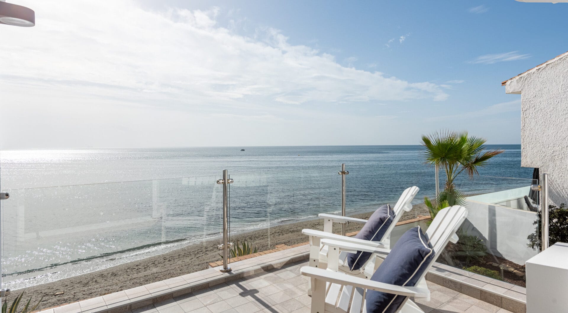 Exclusive Frontline Beach House in Arena Beach, Estepona