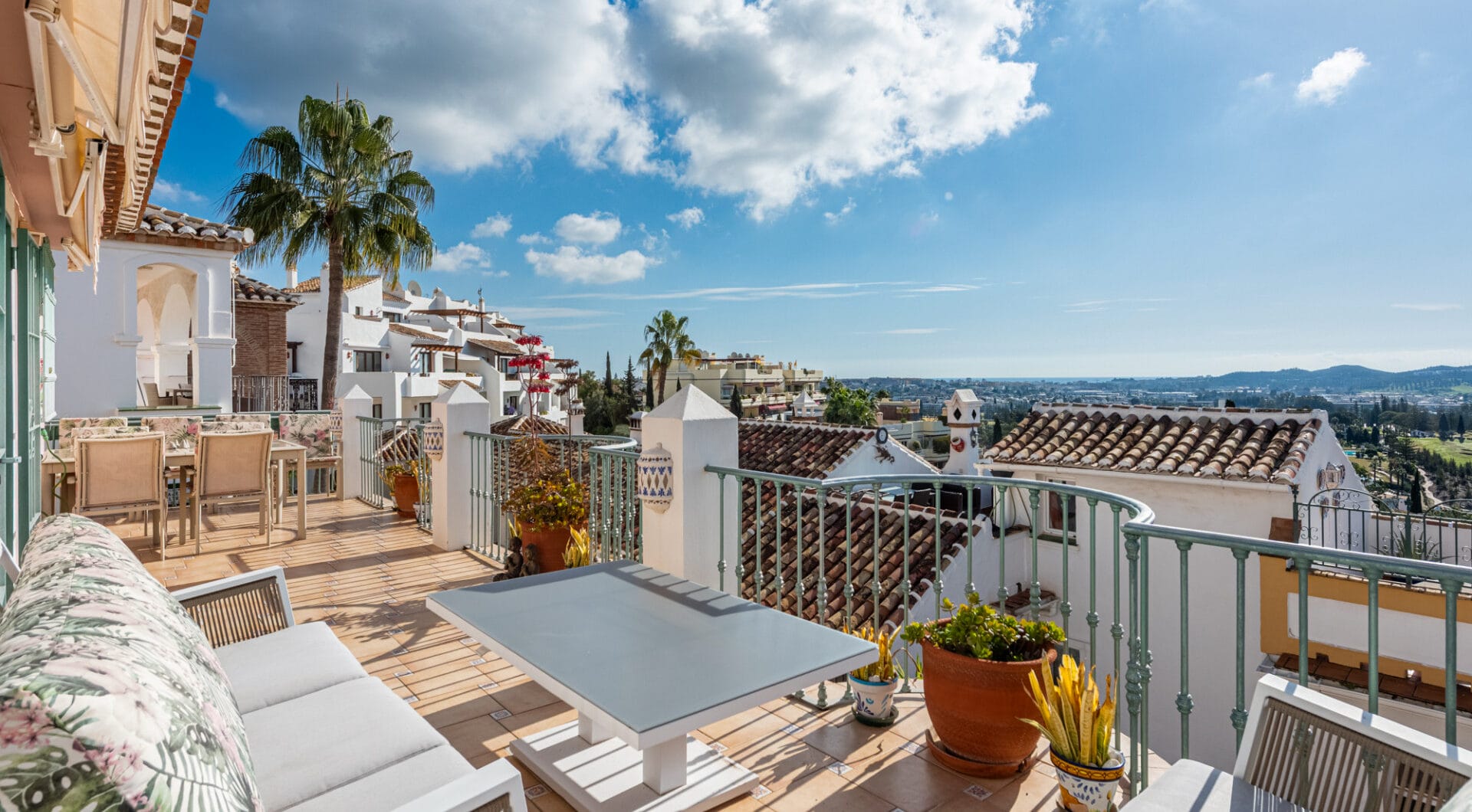 Charming Townhouse with a private pool for sale in Puebla Aida, Mijas Golf