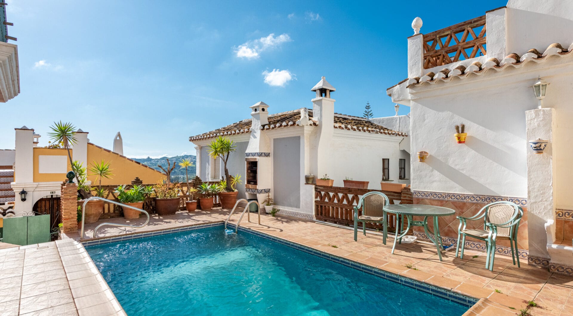 Charming Townhouse with a private pool for sale in Puebla Aida, Mijas Golf