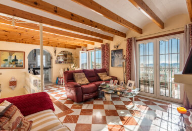 Charming Townhouse with a private pool for sale in Puebla Aida, Mijas Golf