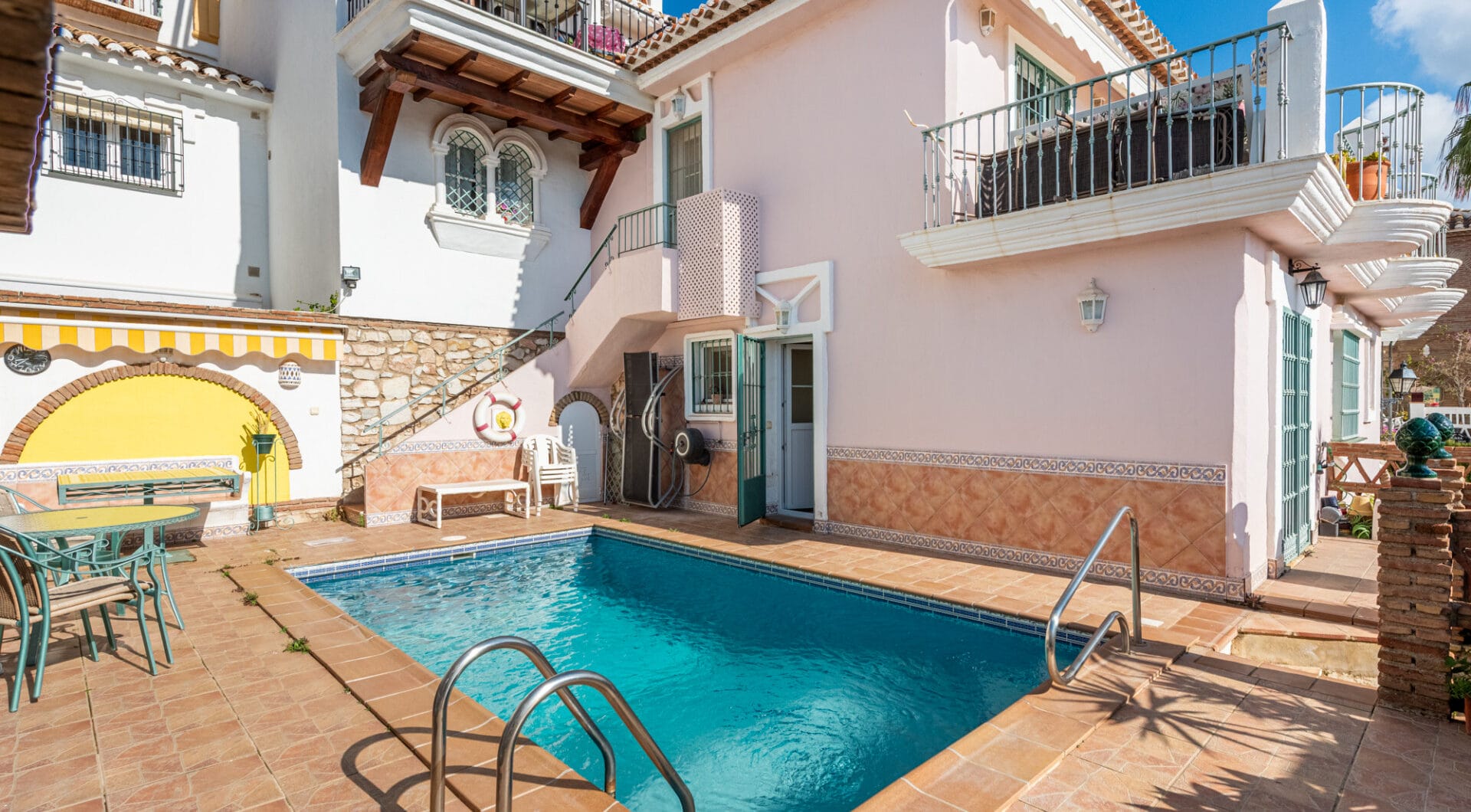 Charming Townhouse with a private pool for sale in Puebla Aida, Mijas Golf