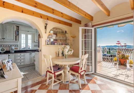 Charming Townhouse with a private pool for sale in Puebla Aida, Mijas Golf