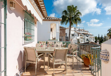 Charming Townhouse with a private pool for sale in Puebla Aida, Mijas Golf