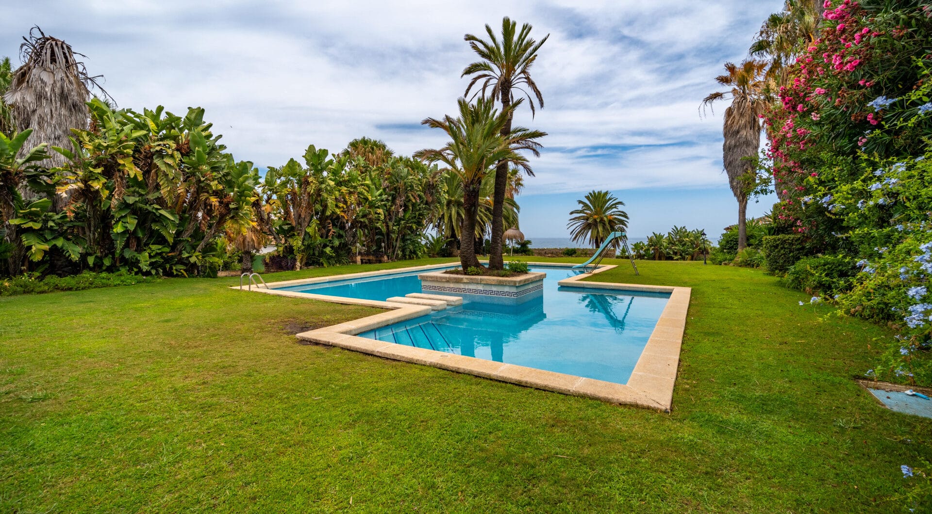 ICONIC BEACHFRONT VILLA ESTATE WITH UNMATCHED POTENTIAL IN ESTEPONA