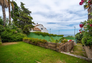 ICONIC BEACHFRONT VILLA ESTATE WITH UNMATCHED POTENTIAL IN ESTEPONA