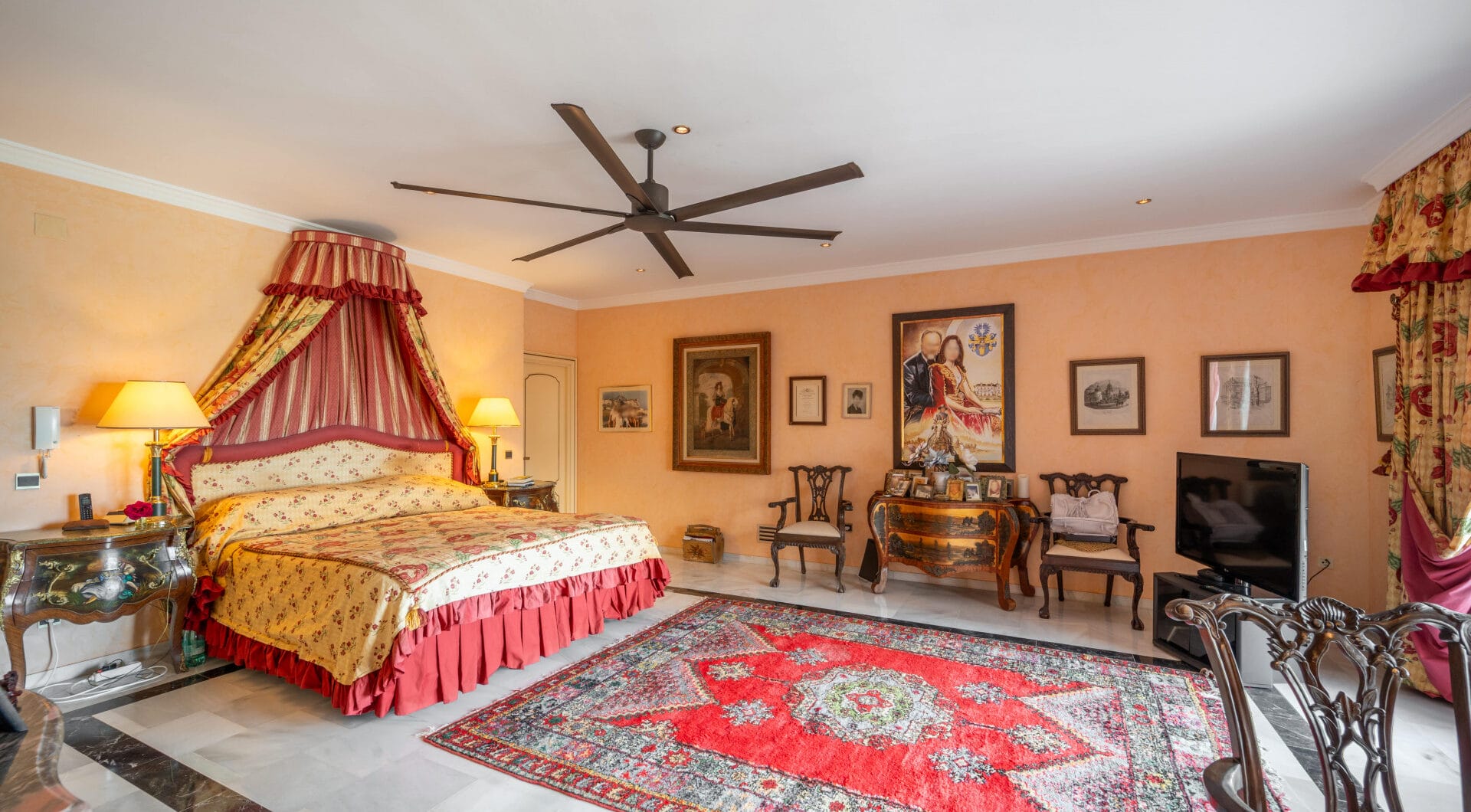 ICONIC BEACHFRONT VILLA ESTATE WITH UNMATCHED POTENTIAL IN ESTEPONA