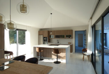 Beautiful newly built villa, ready to move in, zone F,