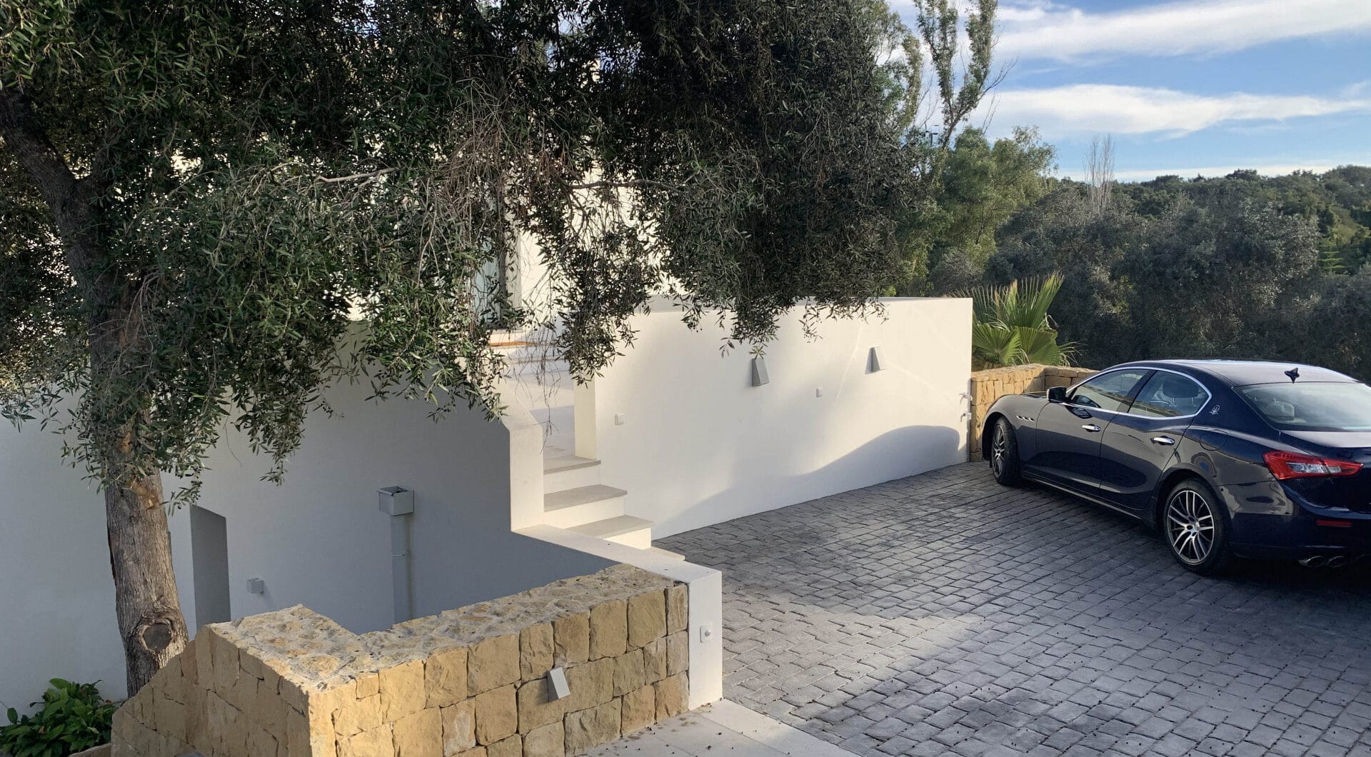 Beautiful newly built villa, ready to move in, zone F,