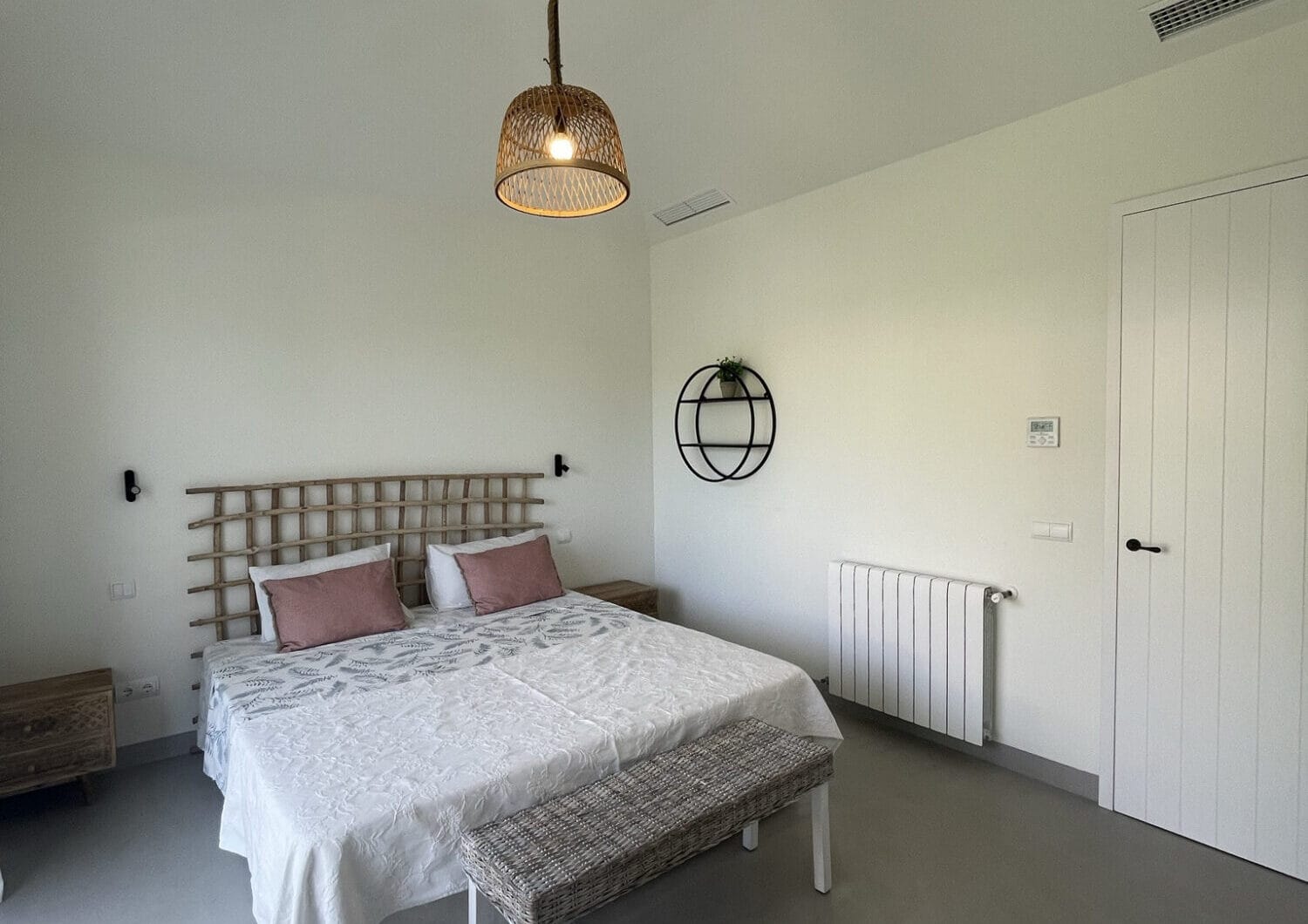 Beautiful newly built villa, ready to move in, zone F,