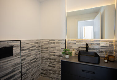 Renovated apartment with terrace and views, minutes from the beach in San Pedro.