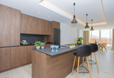 Renovated apartment with terrace and views, minutes from the beach in San Pedro.