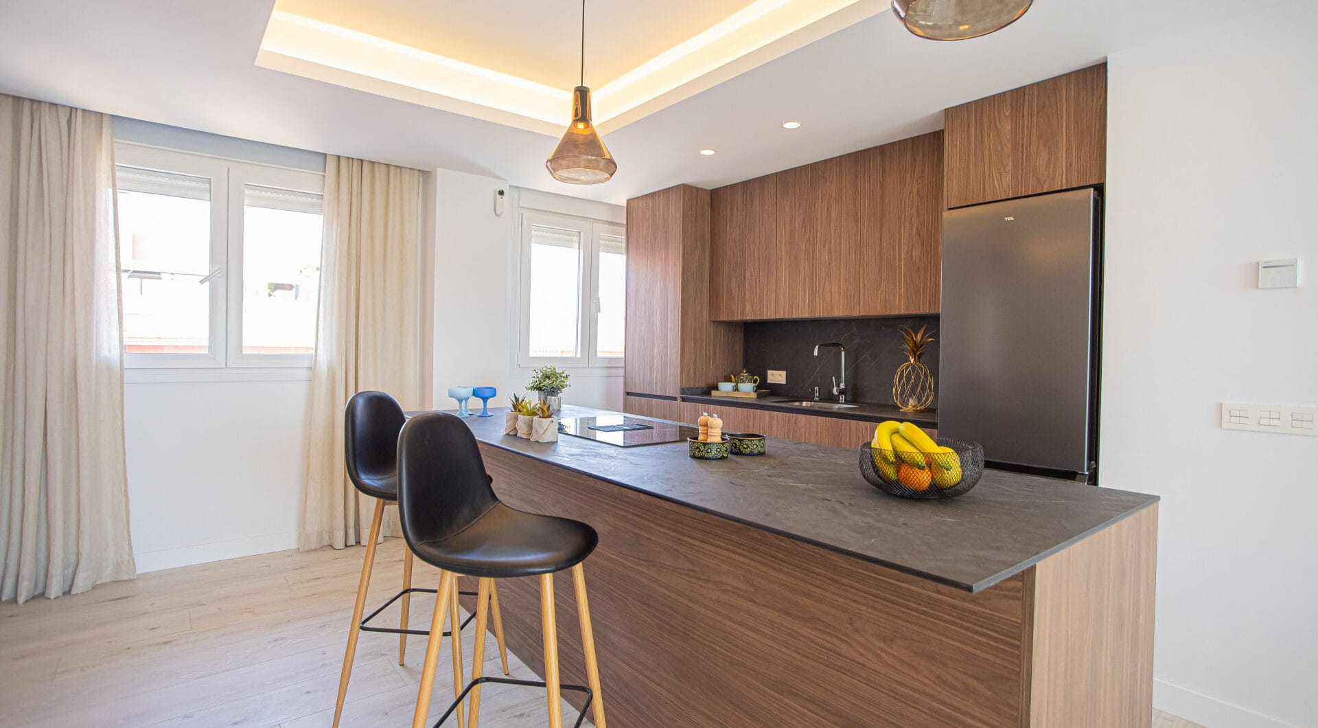 Renovated apartment with terrace and views, minutes from the beach in San Pedro.