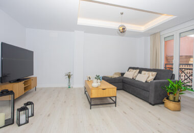 Renovated apartment with terrace and views, minutes from the beach in San Pedro.