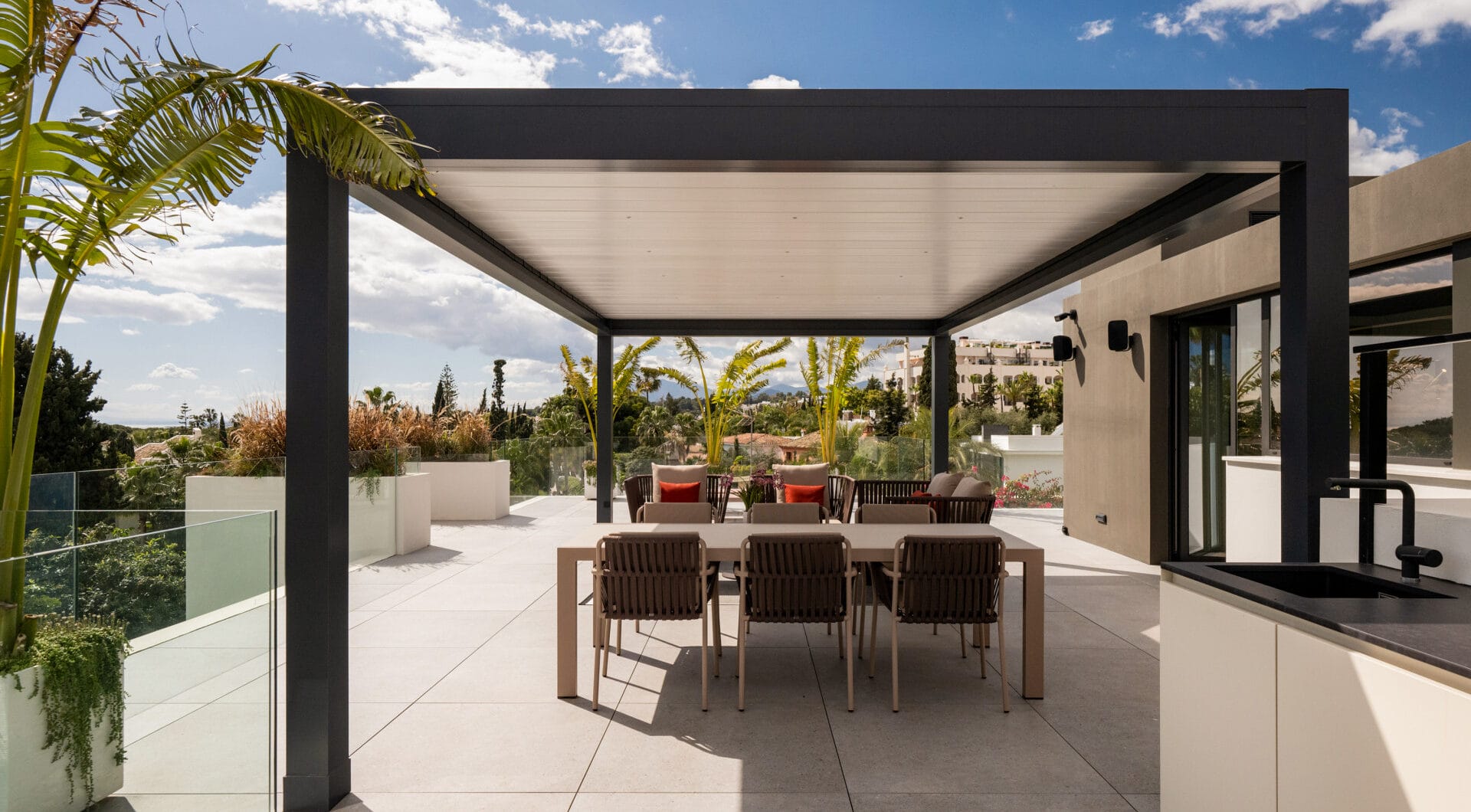 Exclusive Seafront Villa in Marbella