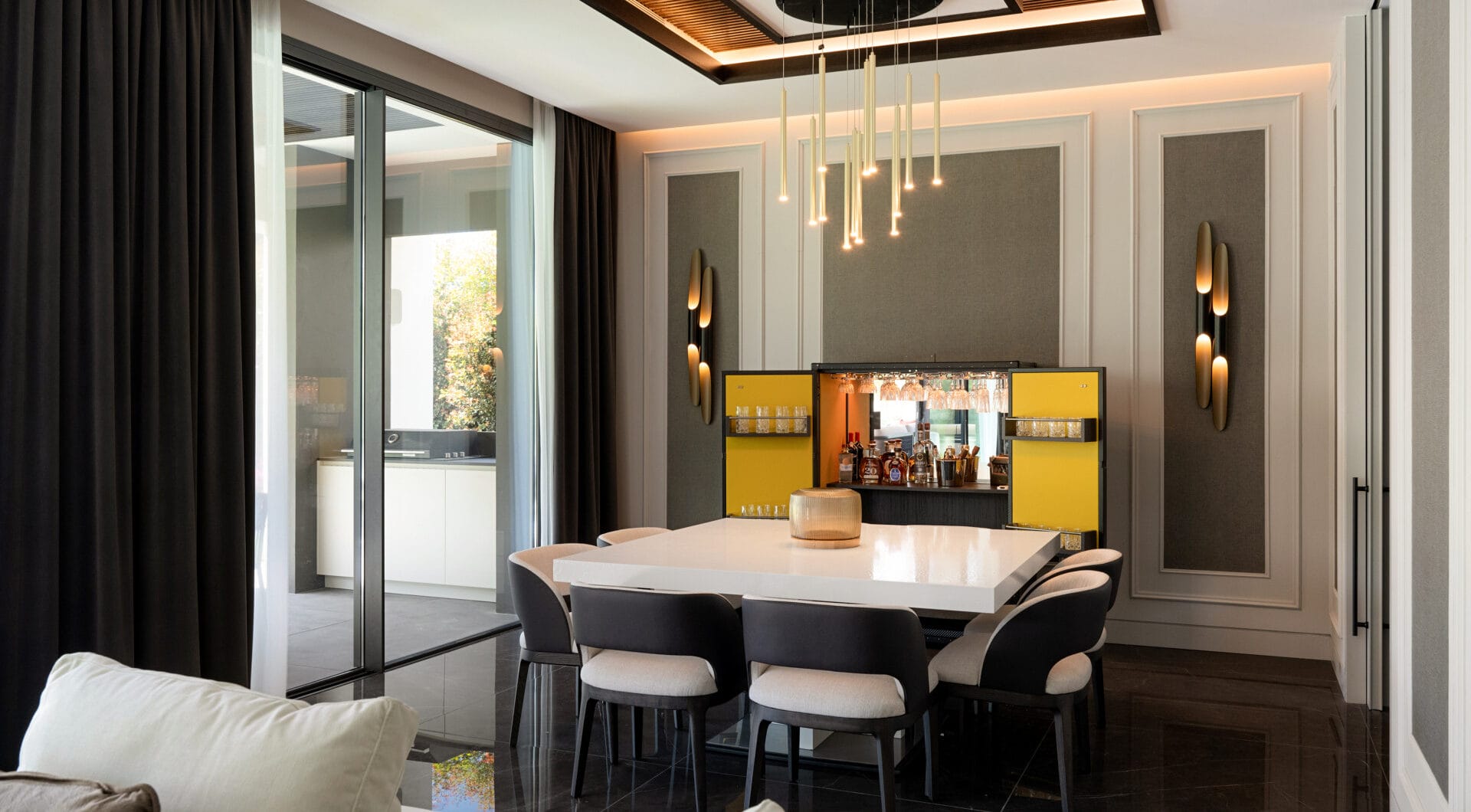 Exclusive Seafront Villa in Marbella
