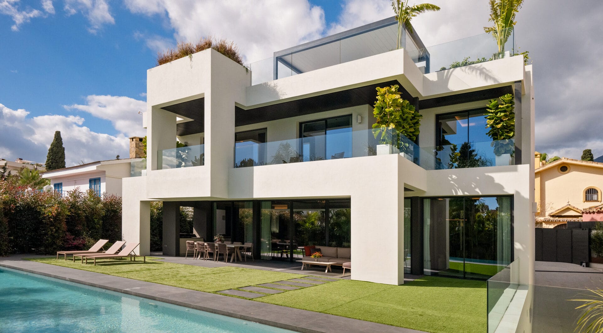 Exclusive Seafront Villa in Marbella
