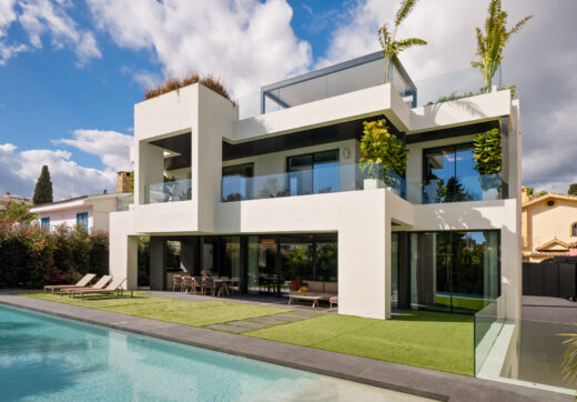 Exclusive Seafront Villa in Marbella