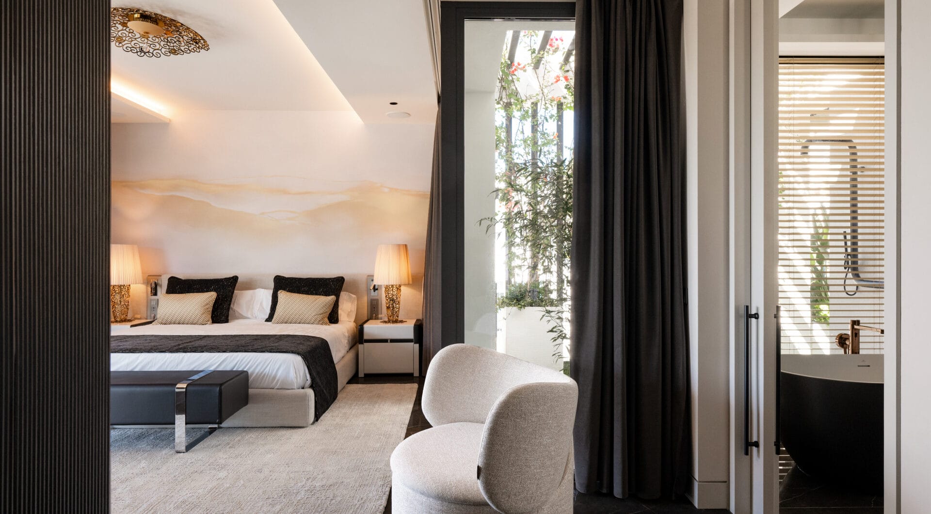 Exclusive Seafront Villa in Marbella