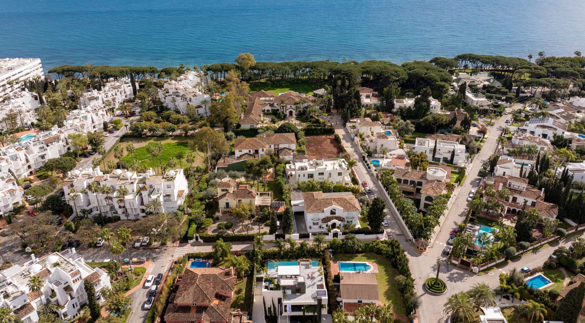 Exclusive Seafront Villa in Marbella
