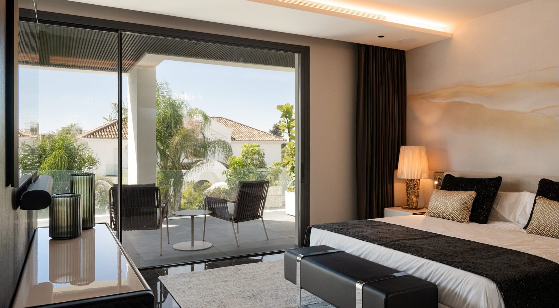 Exclusive Seafront Villa in Marbella