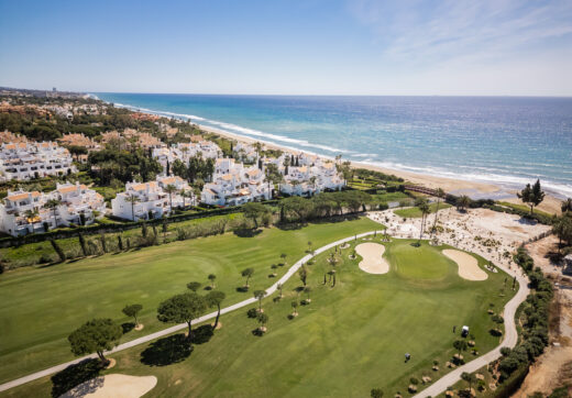 Exclusive apartment Reformed in Palm Beach, Los Monteros, beachfront