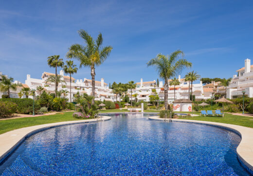 Exclusive apartment Reformed in Palm Beach, Los Monteros, beachfront