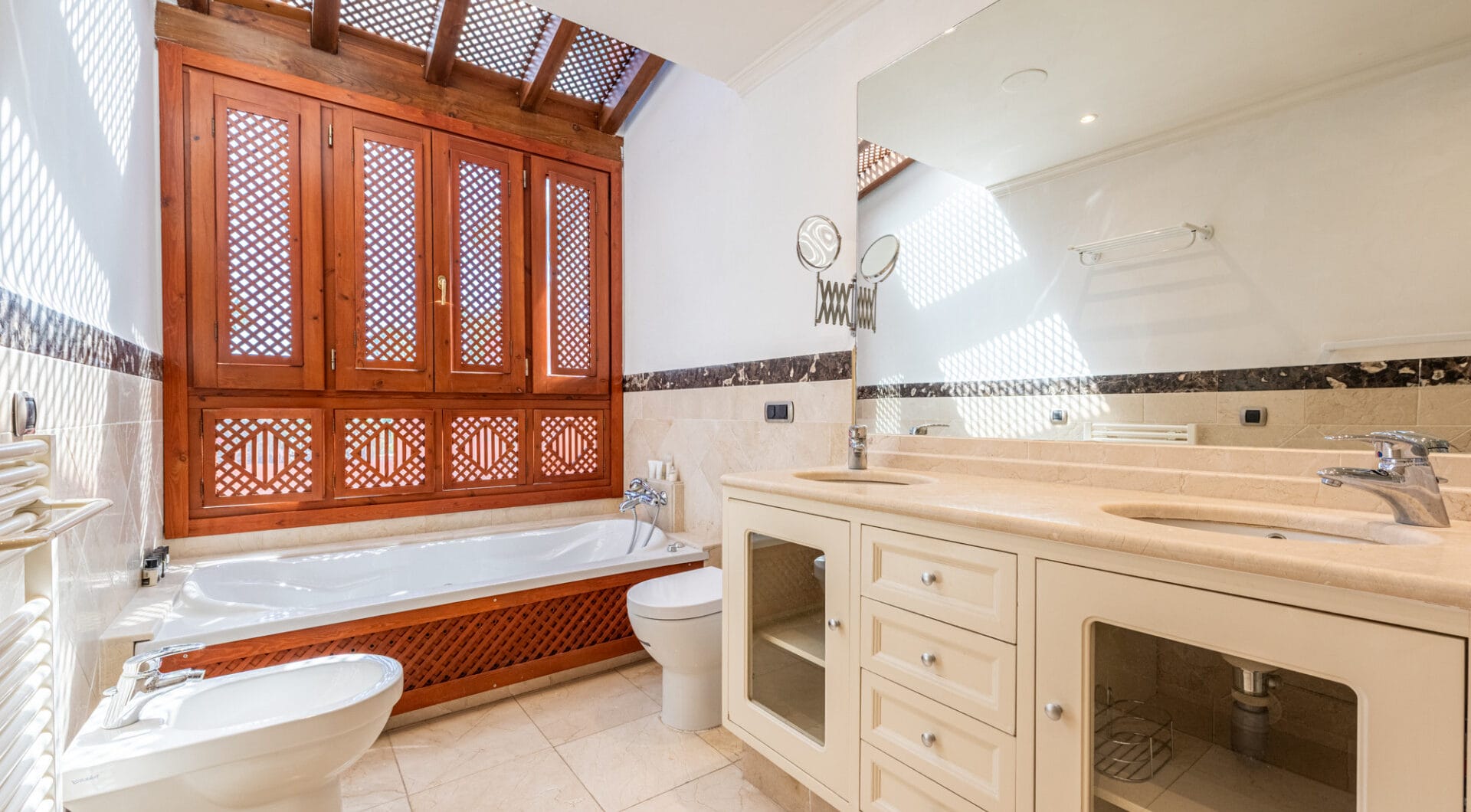 4-BEROOM TOWNHOUSE FOR RENT ON MARBELLA'S GOLDEN MILE