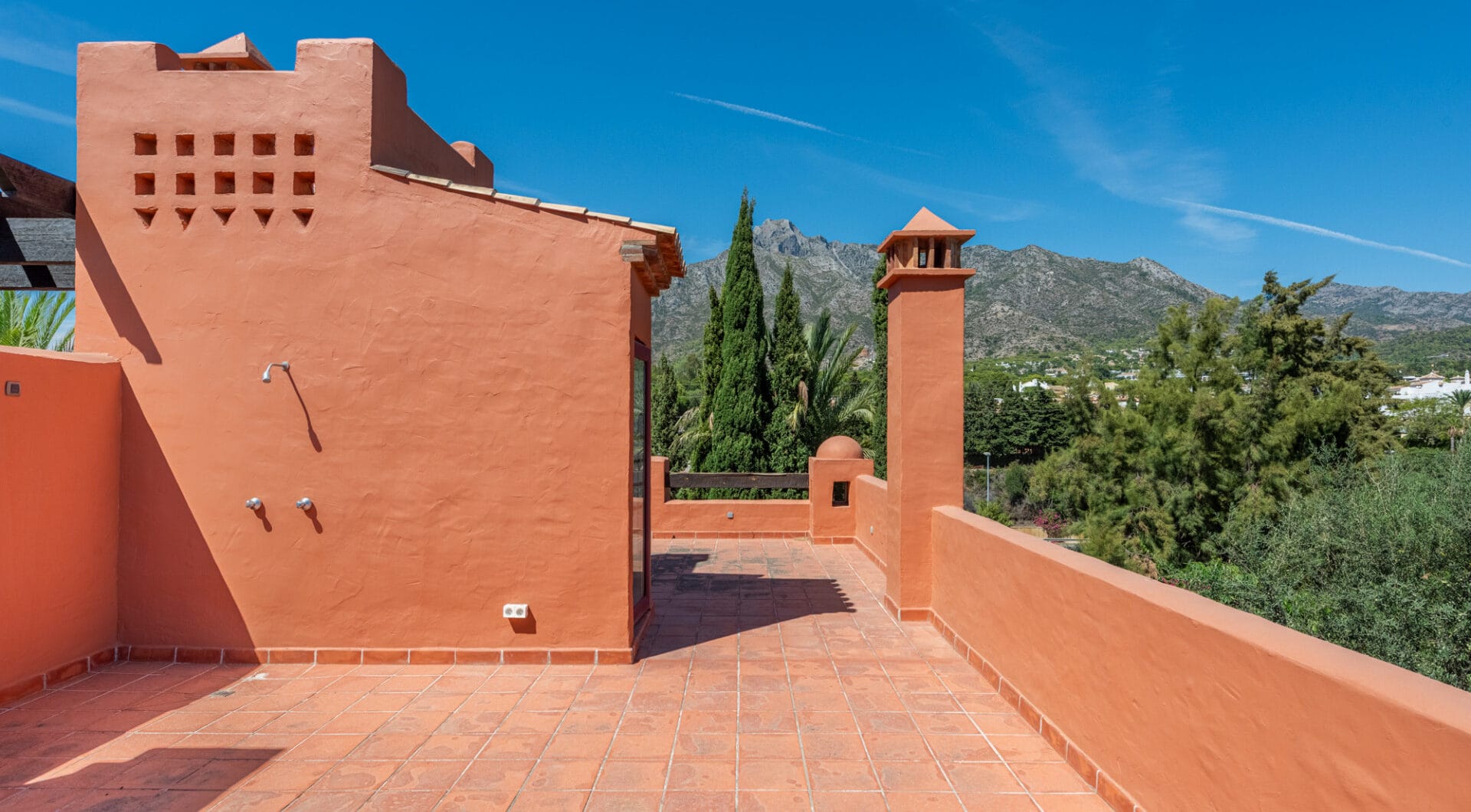 4-BEROOM TOWNHOUSE FOR RENT ON MARBELLA'S GOLDEN MILE