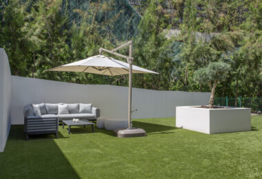 STYLISH 3-BEDROOM APARTMENT WITH PANORAMIC SEA VIEWS IN MARBELLA CLUB HILLS