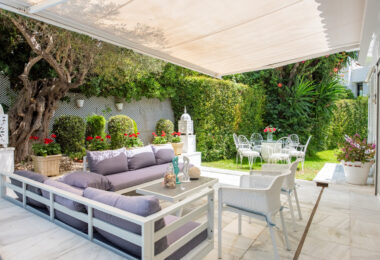ELEGANT SEMI-DETACHED BEACHSIDE VILLA IN LOS MONTEROS, MARBELLA EAST – JUST 150M FROM THE BEACH