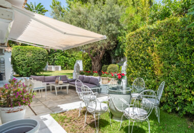 ELEGANT SEMI-DETACHED BEACHSIDE VILLA IN LOS MONTEROS, MARBELLA EAST – JUST 150M FROM THE BEACH