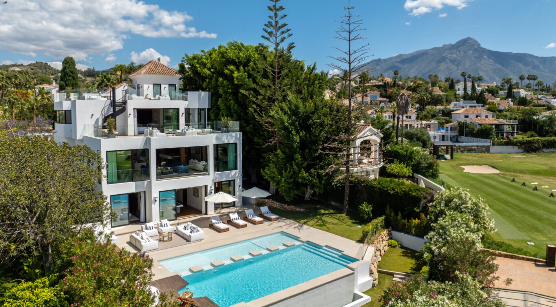 Boasting of unparalleled architecture and unrivalled construction quality, Villa 2000 offers sophisticated and contemporary living, sitting on a private plot within a secure community with breathtaking front-line panoramic views towards Los Naranjos Golf