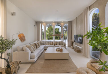 Exquisite 4-Bedroom Villa