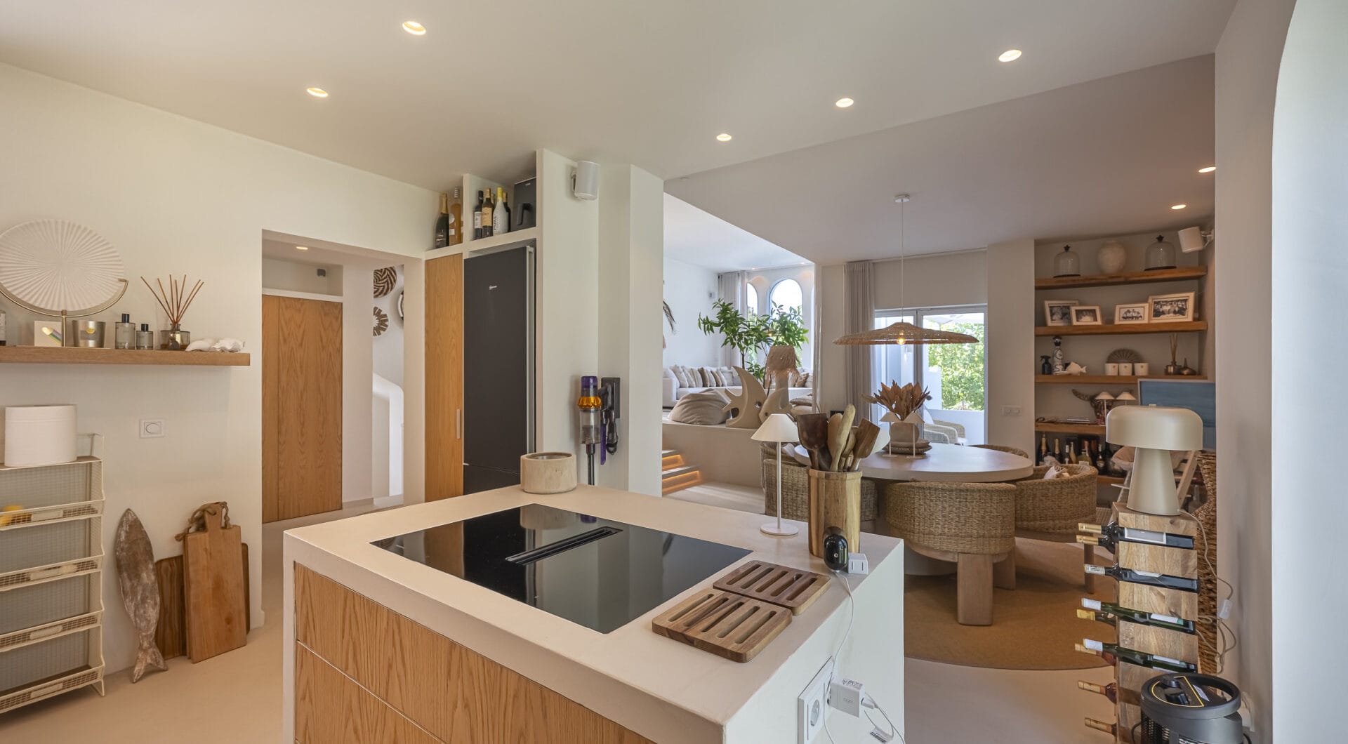 Exquisite 4-Bedroom Villa