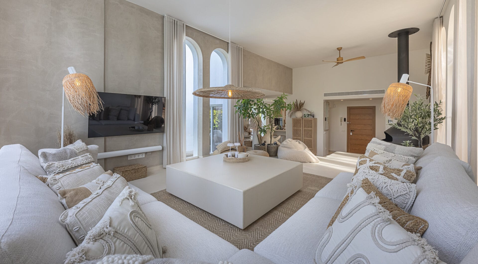 Exquisite 4-Bedroom Villa