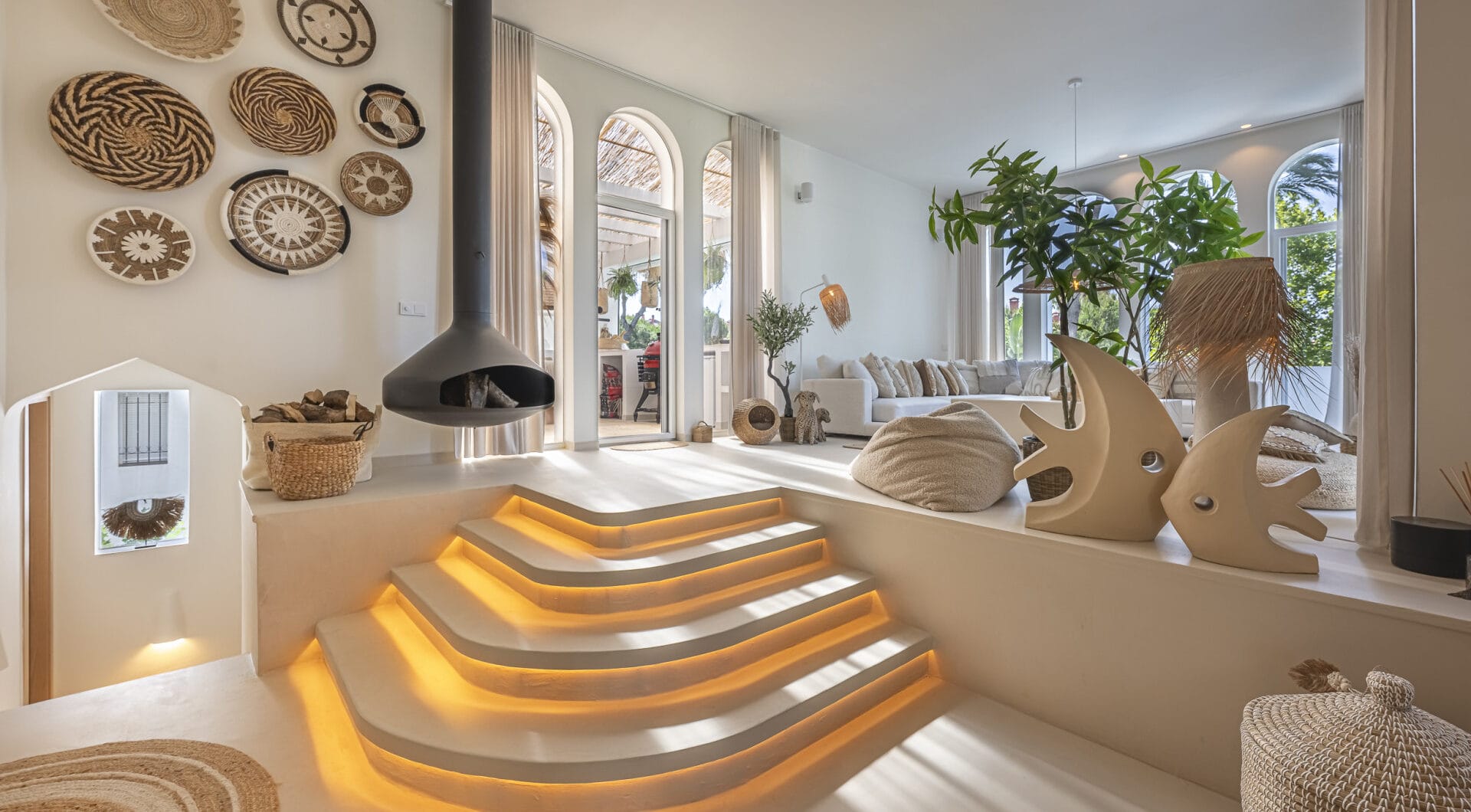 Exquisite 4-Bedroom Villa