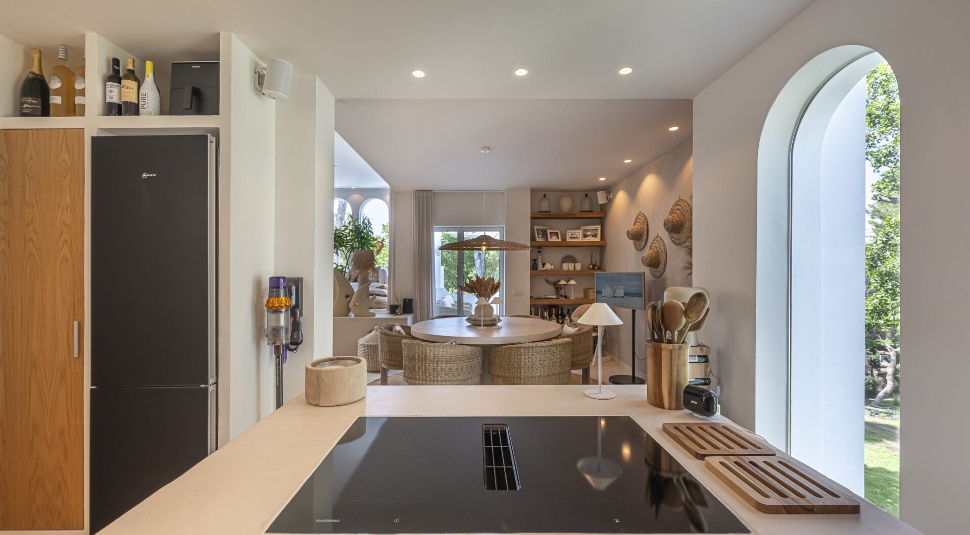 Exquisite 4-Bedroom Villa