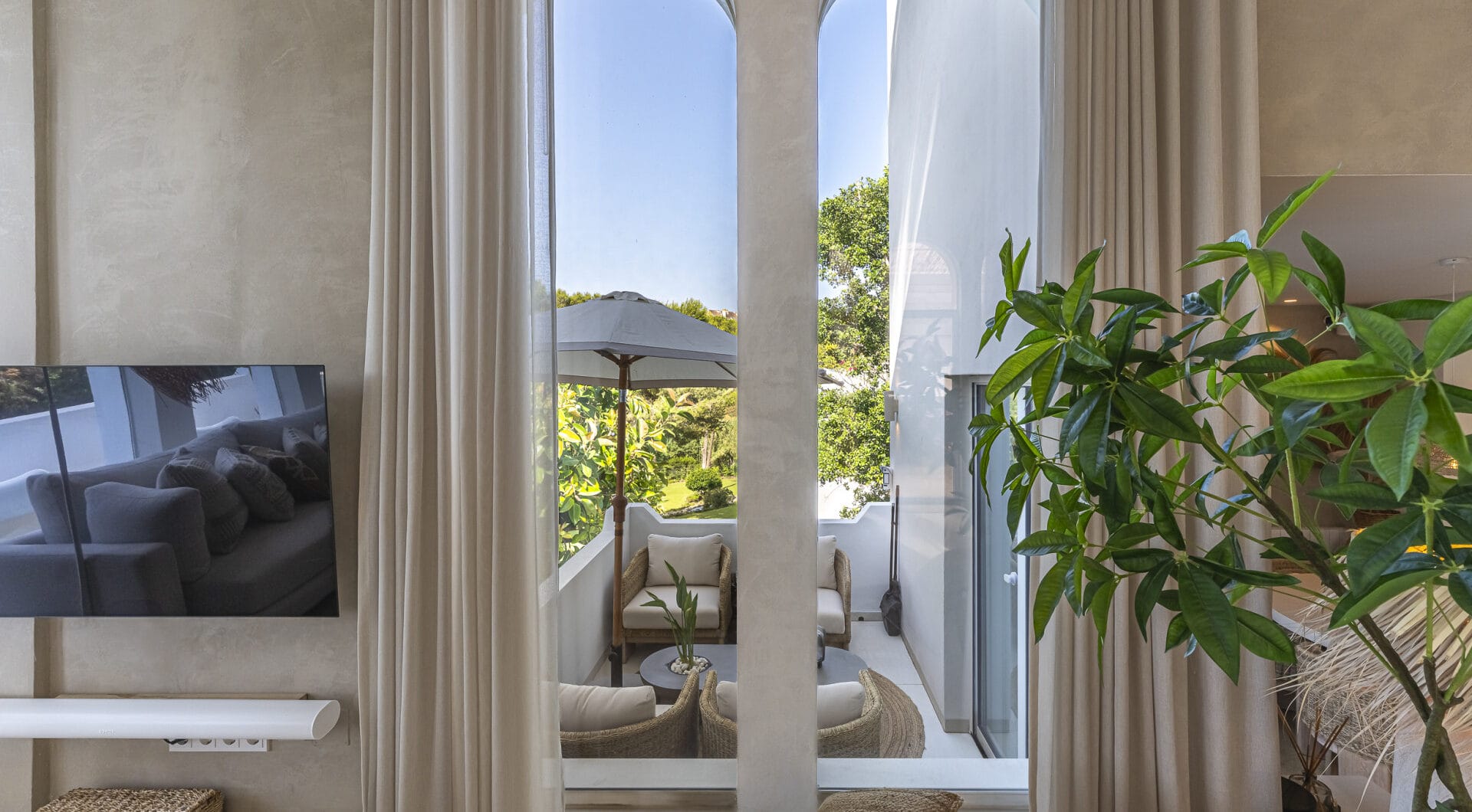 Exquisite 4-Bedroom Villa