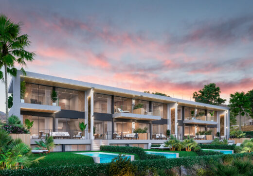 Elegant 6-Bedroom Townhouse