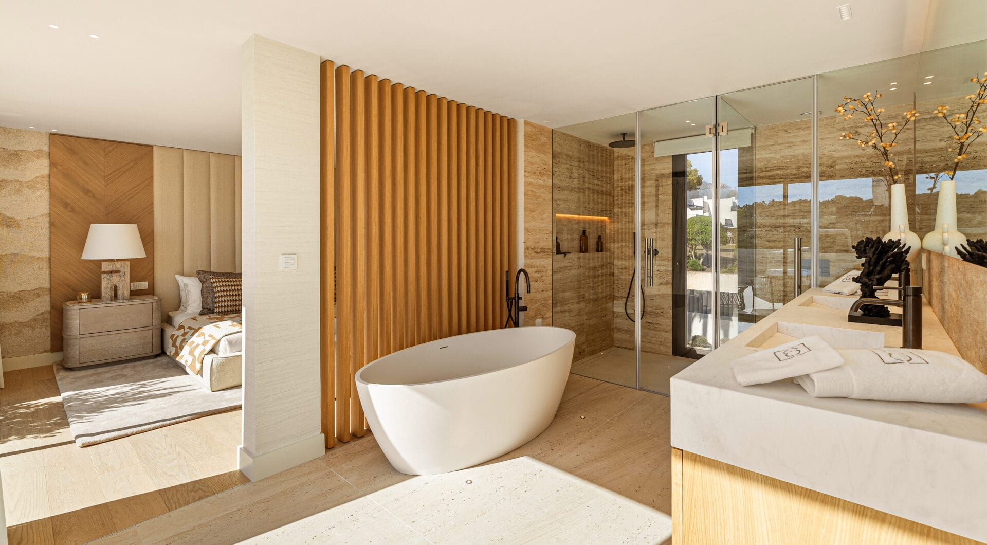 Villa Azteca – Elegant 6-Bedroom Modern Villa with Rooftop Lounge