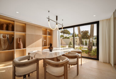 Villa Azteca – Elegant 6-Bedroom Modern Villa with Rooftop Lounge