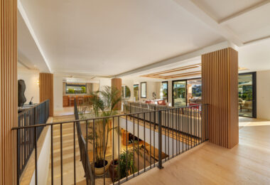Villa Azteca – Elegant 6-Bedroom Modern Villa with Rooftop Lounge