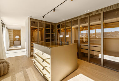 Villa Azteca – Elegant 6-Bedroom Modern Villa with Rooftop Lounge