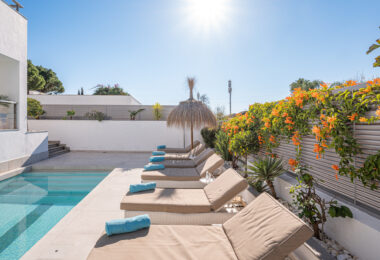 Stunning 4-Bedroom Villa