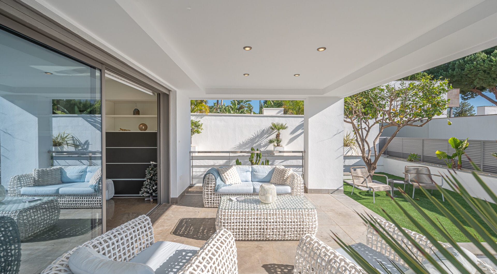 Stunning 4-Bedroom Villa