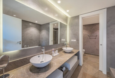 Stunning 4-Bedroom Villa