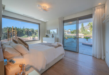Stunning 4-Bedroom Villa